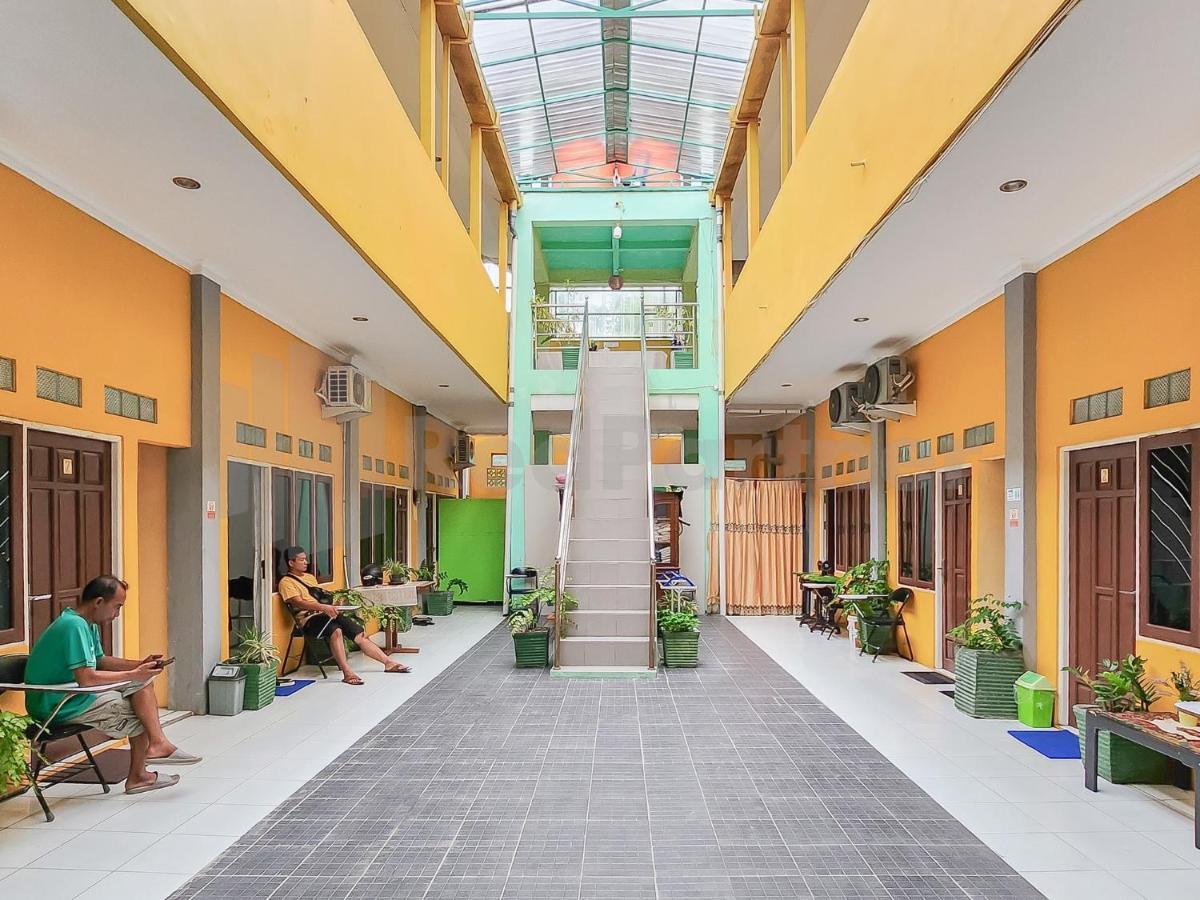 Hotel Griya Tambun Raya Redpartner à Tumbangrungan Extérieur photo